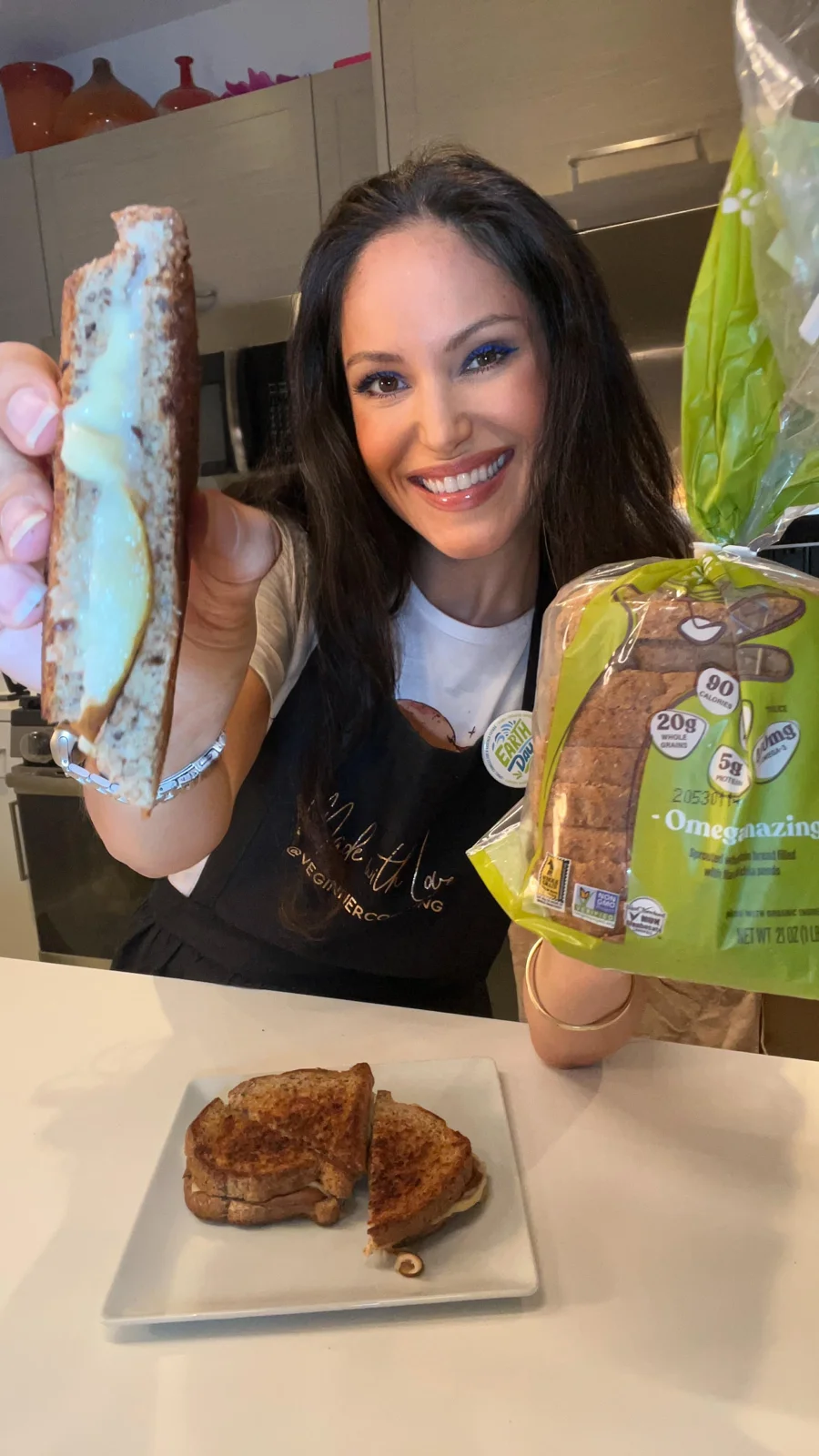 Cheryl with a grilled cheese sandwich and Silver Hills bread in the original campaign